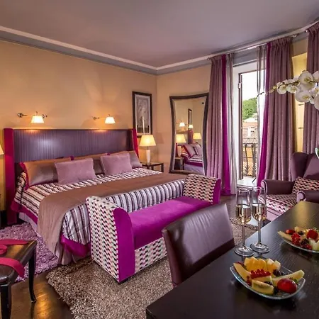 The At The Spanish Steps Luxury Collection - The View 4*